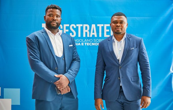 How can UK businesses manage contract disputes efficiently?