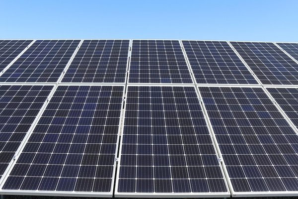 Harnessing solar power: the future of industrial warehouses